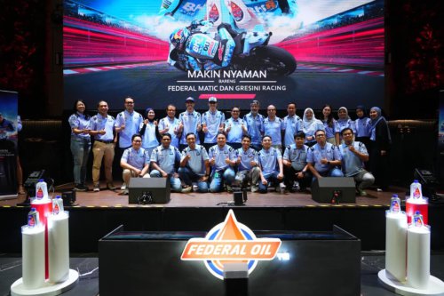 Pembalap Gresini Racing Kampanyekan Teknologi Pelumas Federal Oil Untuk Motor Matic