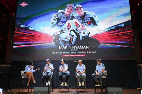 Pembalap Gresini Racing Kampanyekan Teknologi Pelumas Federal Oil Untuk Motor Matic