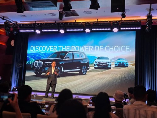 BMW, BMW Gelar Pameran di Plaza Senayan Guna Pertahankan Pasar Premium