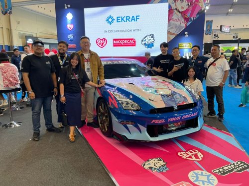 MaxDecal dan SekuyaEVOS Padukan Otomotif, Esports, dan Anime di IMX 2025