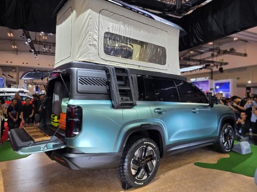 SUV Hybrid Konsep Chery X Debut Perdana di GJAW 2025