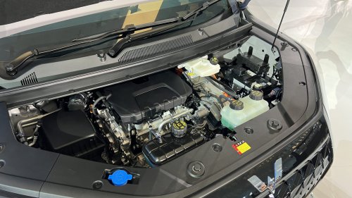 Mengulas Detail Perbedaan Wuling Darion EV vs PHEV