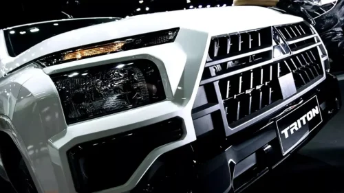 Mitsubishi, Mitsubishi Rilis Triton Street, Khusus Pasar Thailand
