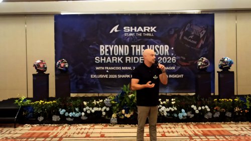Shark Helmet Pamer Teknologi Visor Irid, Dibekali Fitur Canggih
