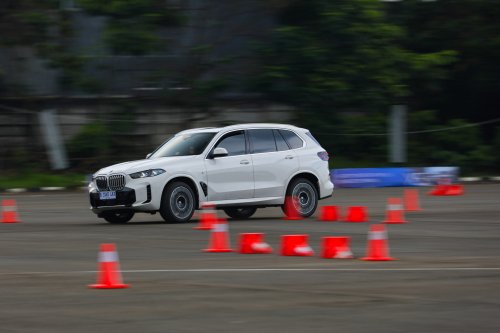 BMW, Ngabuburit Bareng BMW, Belajar Teknik Mengemudi yang Benar