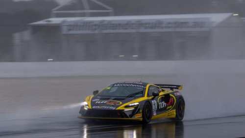 Glenn Nirwan Peringkat 5 Besar di Laga Pembuka GT4 Australia 2026