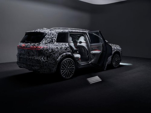 Audi, SUV, Audi Is Adding a Big New Three-Row SUV That'll Be the Brand's Flagship. Take a Look Inside