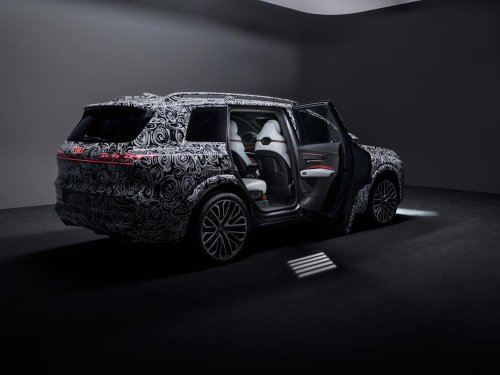 Audi, SUV, Audi Is Adding a Big New Three-Row SUV That'll Be the Brand's Flagship. Take a Look Inside