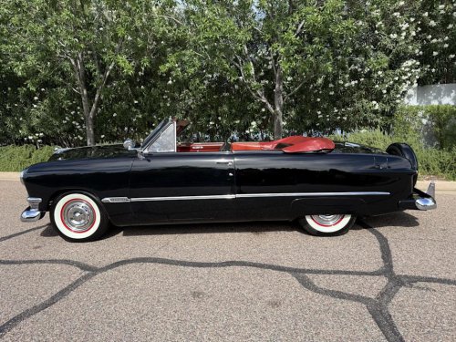 Ford, Well-Preserved 1950 Ford Custom Deluxe Convertible Heads to Auction