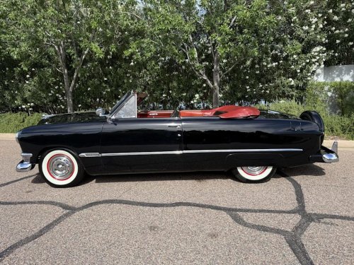 Ford, Well-Preserved 1950 Ford Custom Deluxe Convertible Heads to Auction