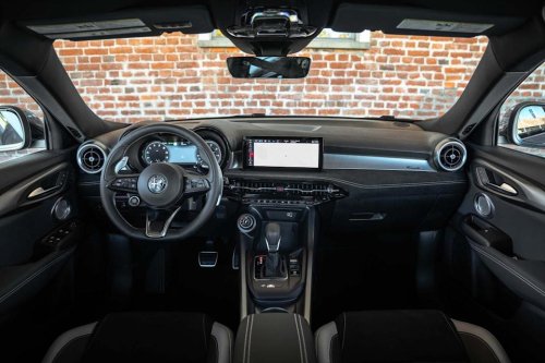 Alfa Romeo, View Interior Photos of the 2026 Alfa Romeo Tonale