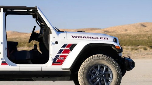 Jeep, Canada’s New Special-Edition Jeep Wrangler Blows the Doors Off the US Version