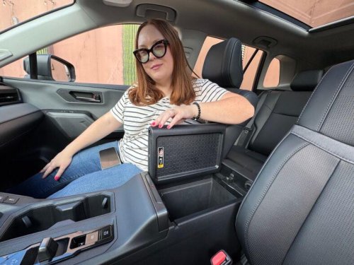 Toyota, Honda CR-V Hybrid, Honda, Honda CR-V, Efficiency Queens Face Off: 2026 Toyota RAV4 Hybrid vs 2026 Honda CR-V Hybrid