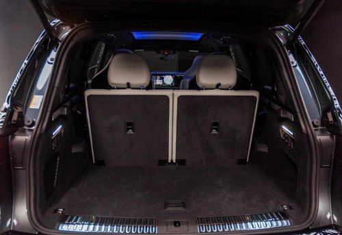 The 2027 Audi Q9 Flagship Has Cupholders Big Enough for a Stanley and a Sound System That Vibrates Your Seat