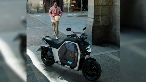 This Weird Electric Scooter-Type Thing Wants To Replace Your Car