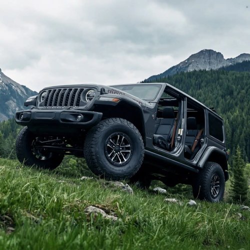 Canada’s New Special-Edition Jeep Wrangler Blows the Doors Off the US Version