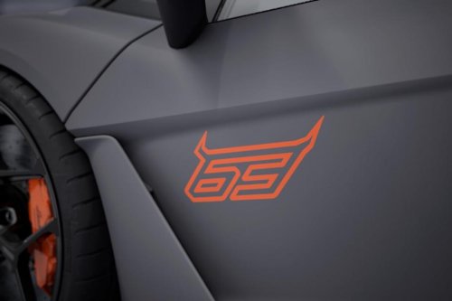 Lamborghini Pays Tribute to North America