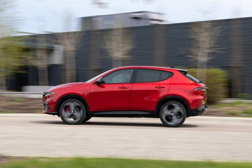 Still a Bona Fide Hustler: We Test the Refreshed 2026 Alfa Romeo Tonale