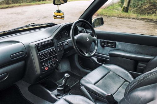 Peugeot 106 GTi vs Citroën Saxo VTS: 90s hot hatch showdown