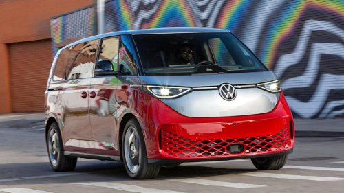 Volkswagen ID Buzz Discounts Are Huge Now. Is the Retro EV Van Finally Worth It?