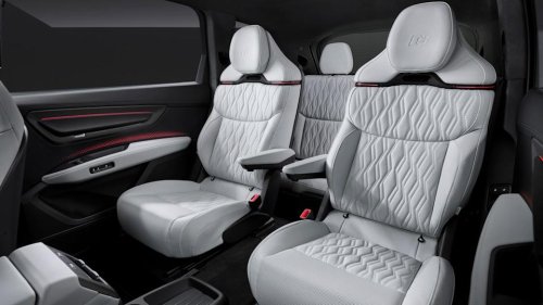 View Photos of the Audi Q9 Interior