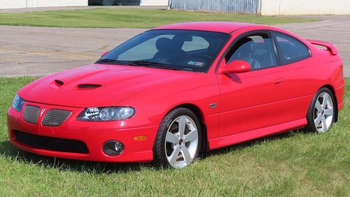 These Manual V8 Cars Still Deliver Old School Performance Under $20,000