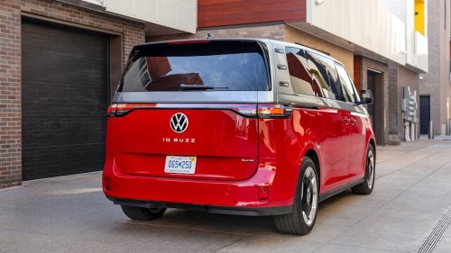 Volkswagen ID Buzz Discounts Are Huge Now. Is the Retro EV Van Finally Worth It?