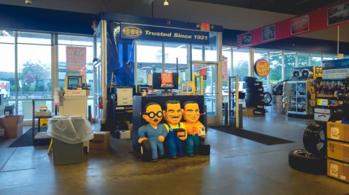 Firestone Vs Pep Boys: The Major Differences Between The Popular Auto Shop Chains