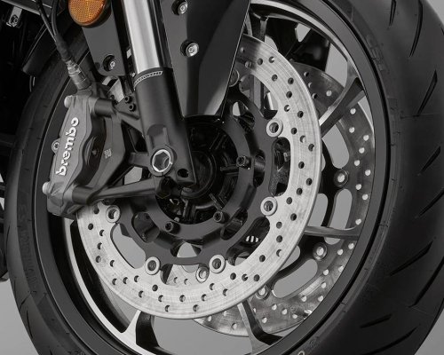 This Stunning New Performance Moto Shoots the Gap Like a Champ