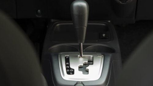 What Does 'L' Mean On An Automatic Gear Shift And When Should You Use It?