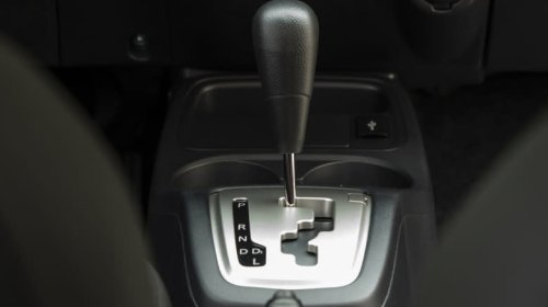 What Does 'L' Mean On An Automatic Gear Shift And When Should You Use It?