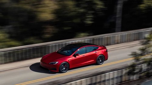 Tesla, Tesla Has Patented A Glass Roof With Holes To Improve Cabin Cooling
