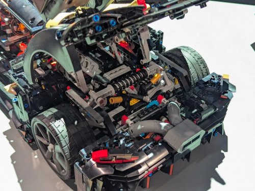 Koenigsegg, Lego Technic Built a Koenigsegg Sadair's Spear for Ants and Also a Life-Size Version You Can Drive