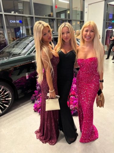Rolls-Royce, Shopping for a Rolls-Royce Just Got a Lot More Glamorous
