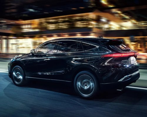 Toyota, In Case You Miss It, the Toyota Venza Is Still Alive and Kicking Elsewhere