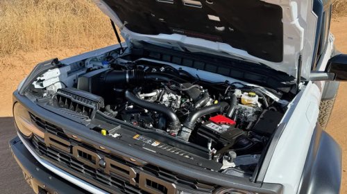 What's The Difference Between Ford Bronco Sasquatch And Raptor?