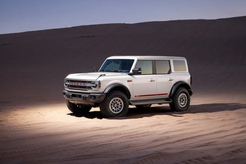 Ford, Ford Bronco, Ford Issued a Recall for 565K Bronco, Bronco Raptor SUVs over Potential Engine Fires