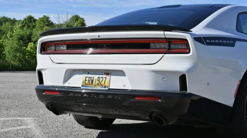 Dodge's 2026 Charger R/T Sixpack Feels Like Peak Muscle Car Nostalgia, And Not In A Good Way