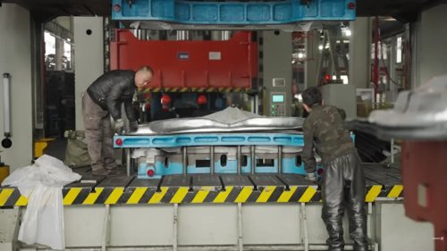 Made In China — Larry Chen Visits Factory That Builds Iconic Classic Car Body Shells