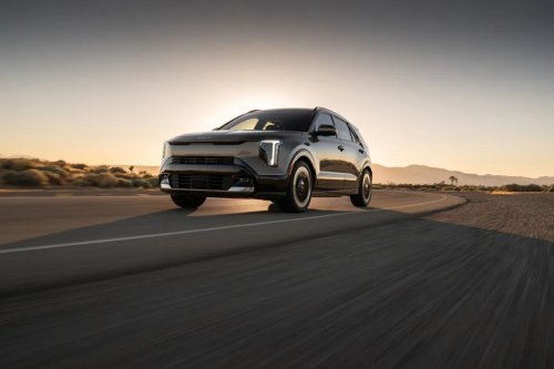 Kia, Kia Niro, View Exterior Photos of the 2027 Kia Niro Hybrid