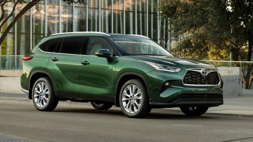2026 Toyota Highlander vs. Subaru Ascent: The Cheaper SUV Still Loses