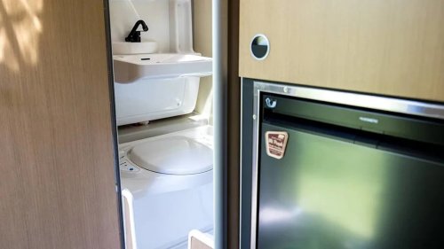 This 19-Foot Camper Packs a King-Size Bed and Off-Grid Power Into 3,670 Pounds