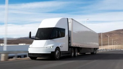 Tesla, The Oil Crisis Could Be Exactly What Tesla EV Semi-Trucks Need To Succeed