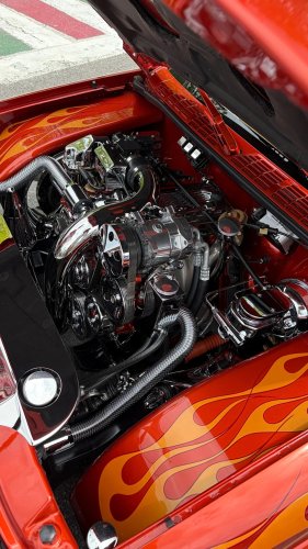 A Lowrider Meet Convinced Me: Enthusiasts Should Step Out of Their Comfort Zones