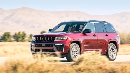 Airbag Issue: Jeep Recalls 419,000 Grand Cherokee SUVs
