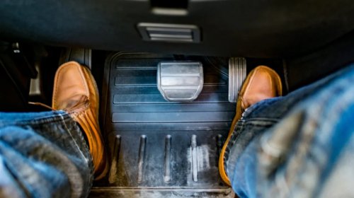 What Is Engine Braking & How Does It Help Preserve Your Automatic's Brake Pads