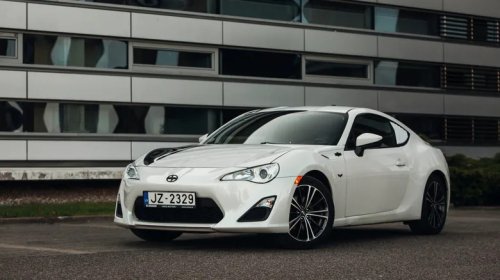 Here's How Much Jalopnik Readers Care About A Car's Branding