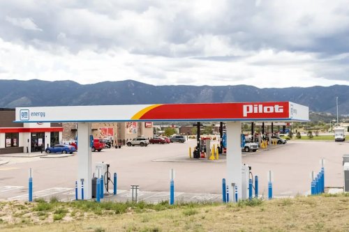 Tesla, Tesla Won the EV Plug War, but Everyone Benefits