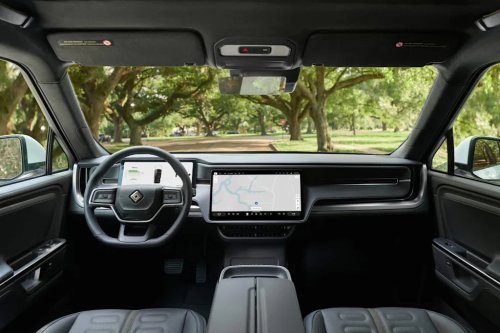 Lucid, Rivian, SUV, Lucid Gravity vs. Rivian R1S: Which Premium Electric SUV Actually Delivers on Range, Space, and Tech?