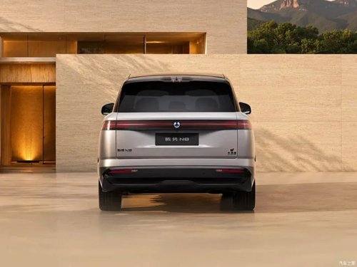 BYD's New 623-Mile Luxury SUV Claims to Beat Every EV Sold in America